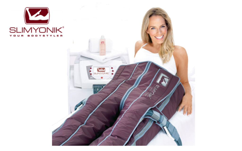 Frau bei der Slimyonik Anwendung