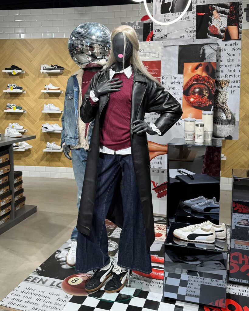 Figuren im Retro Design mit Young Fashion Kleidung
