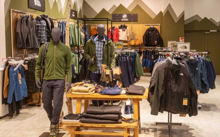 Verschiedene Outdoor Kleidung
