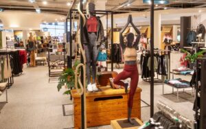 Zwei Yogaoutfits