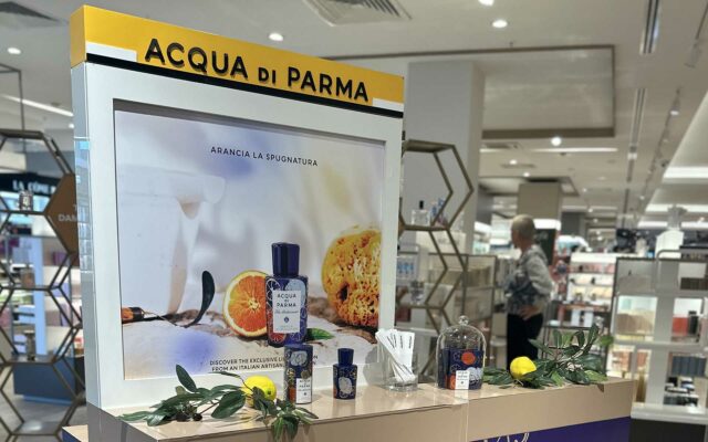 Aqua di Parma Stand in der Parfümerie