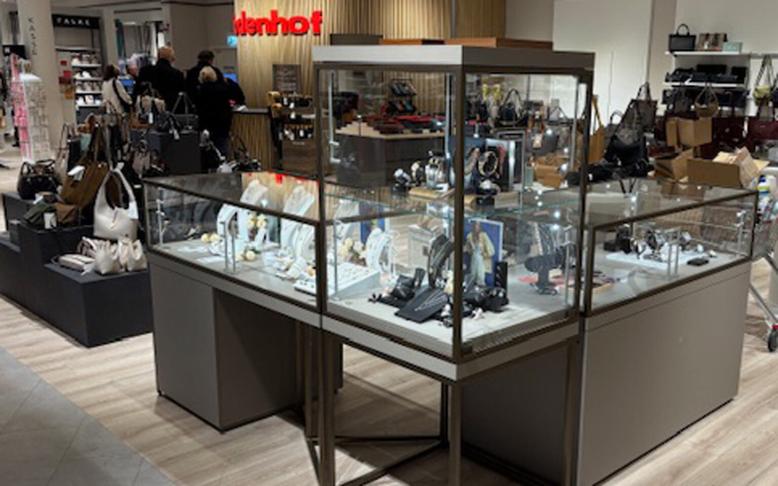 Schmuck auf der Fläche in Kaltenkirchen