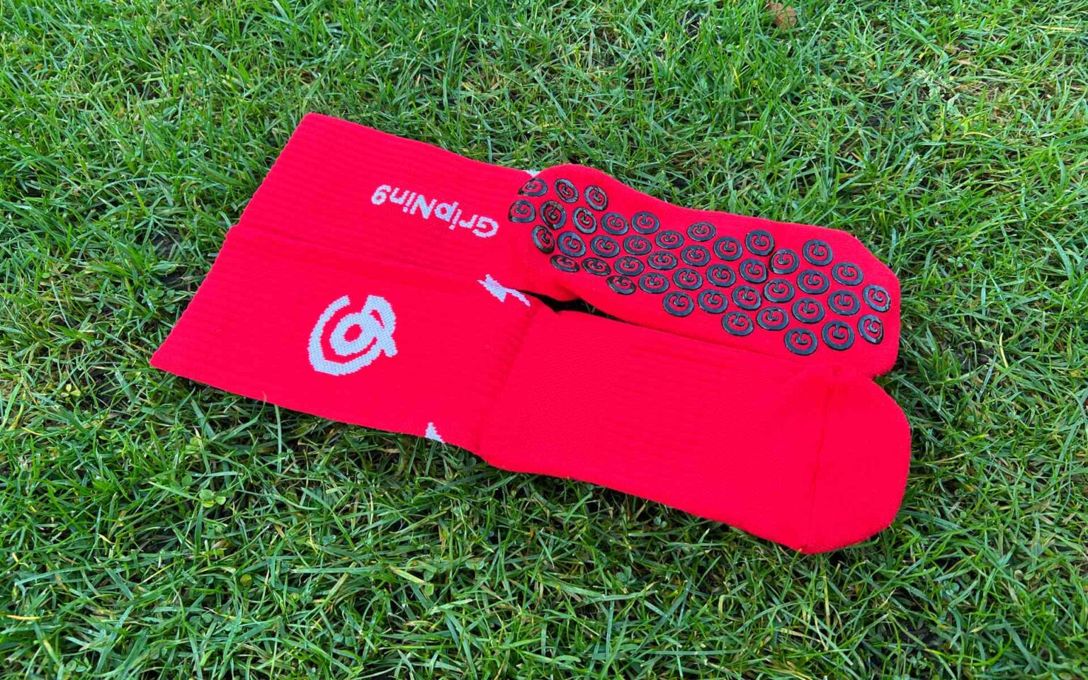 Ansicht der Sportsocken von Ober- und Unterseite