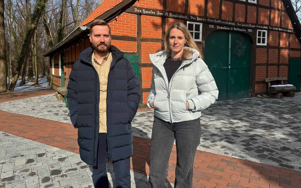 Mann und Frau in Wellensteyn Jacken