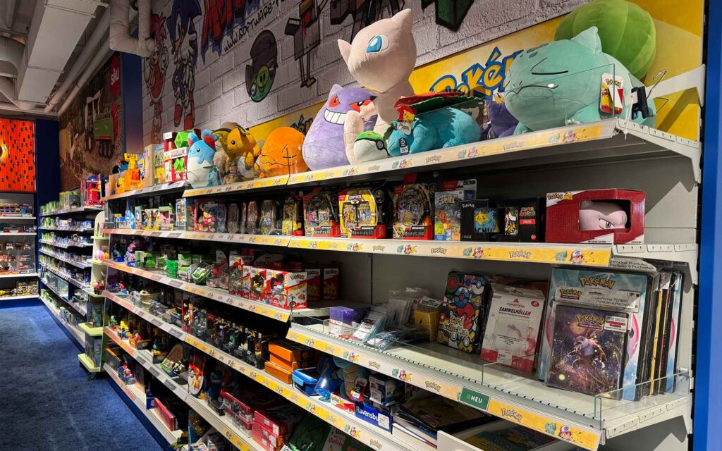 Pokémon Spiele und Plüschtiere in der KinderWelt
