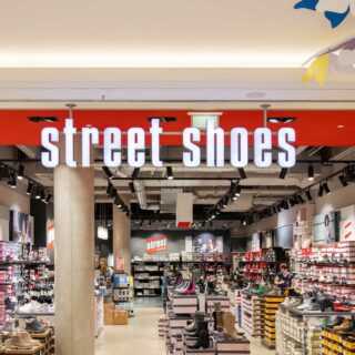Street Shoes Geschäft von außen