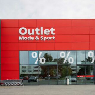 Outlet Eingang