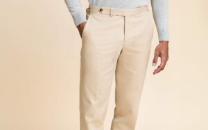 Maßgeschneiderte Chino-Hose in Beige