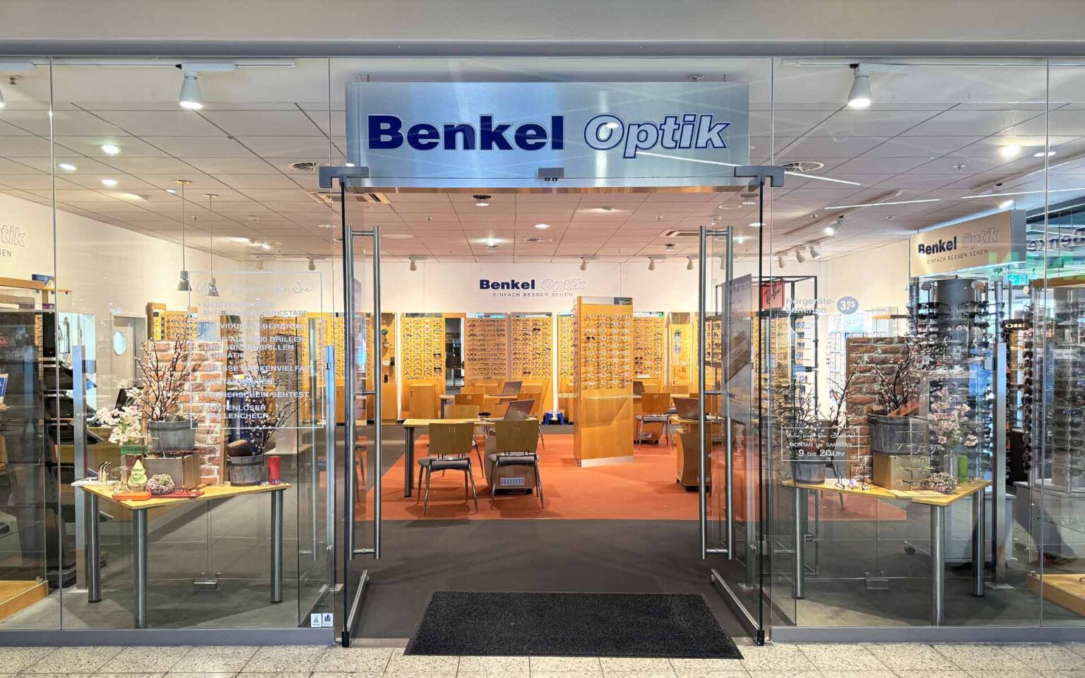 Benkel Optik in der Shopmall von außen