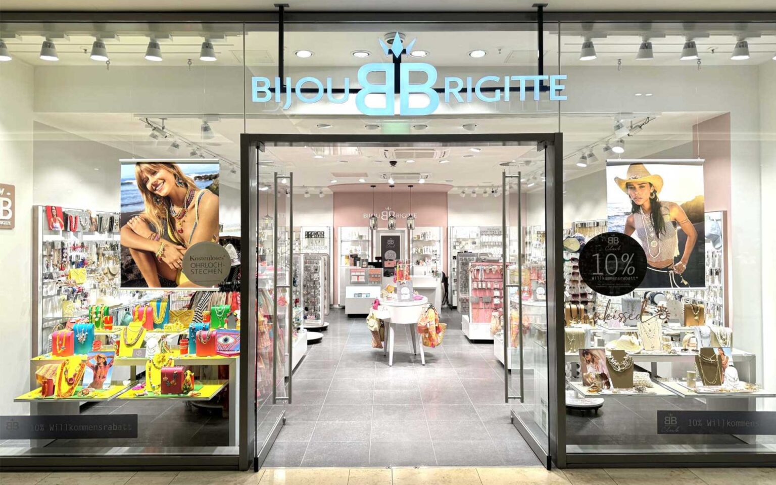 Bijou Brigitte in der Shopmall von außen