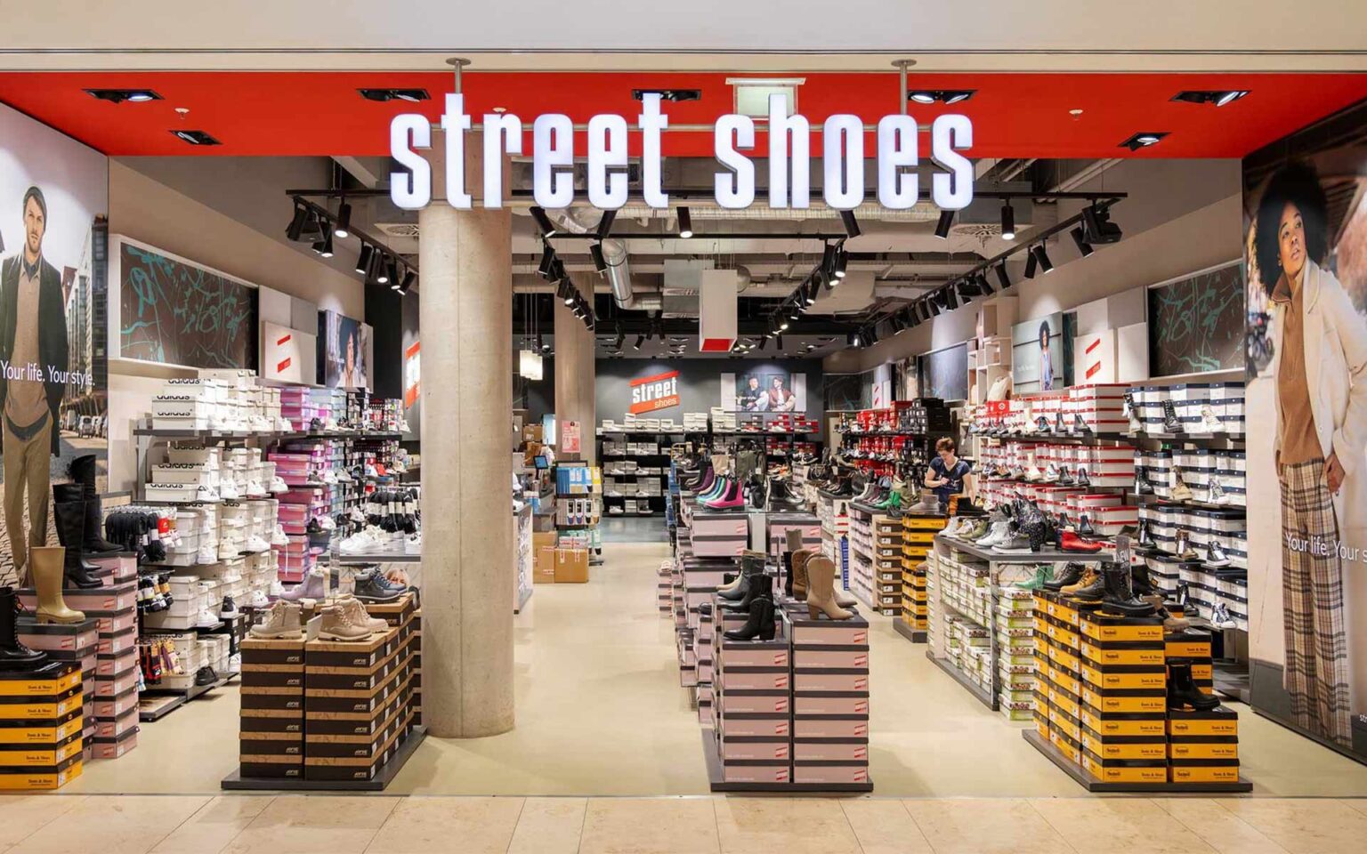 Street Shoes in der Shopmall Außen