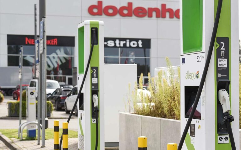 Grüne allego Tankstationen für E-Autos